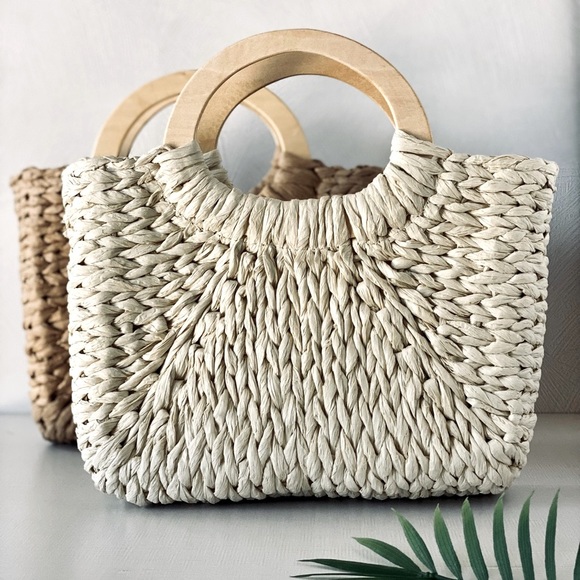 Perfect Summer Tote - Picture 2 of 9